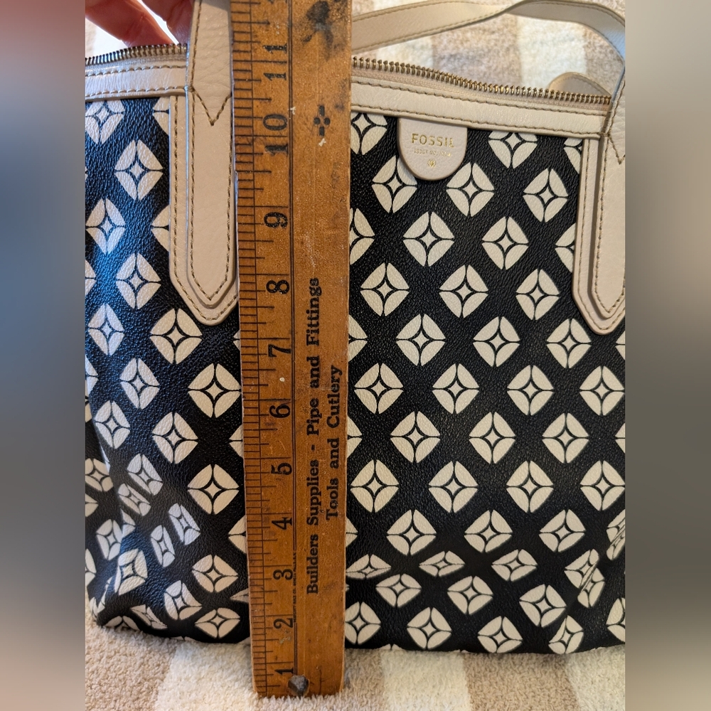 Fossil Black and Cream Tote Bag - Picture 6 of 7